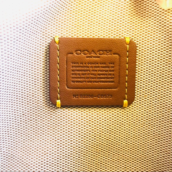 Authentic Brand New Coach Rogue 17 CB573 In Colorblock - Picture 12 of 13